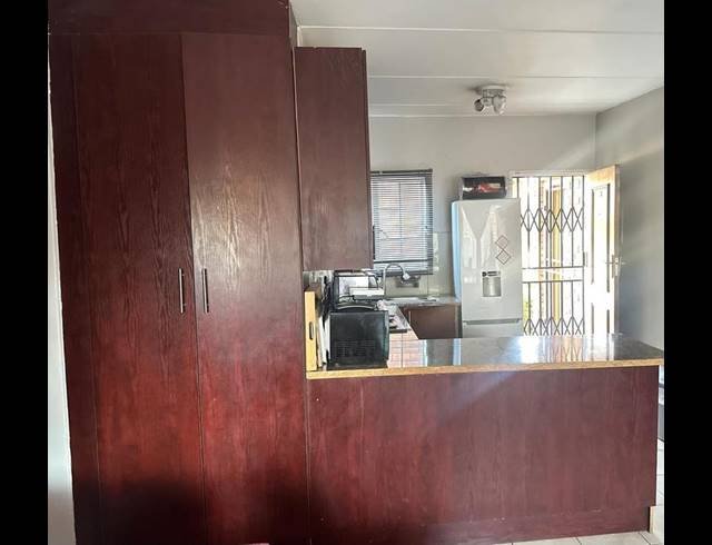 2 BEDROOM COMPLEX FOR SALE IN CLARINA